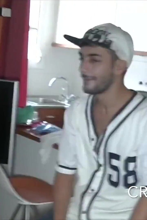 我的朋友 jordan 被直的大鸡巴搞砸了