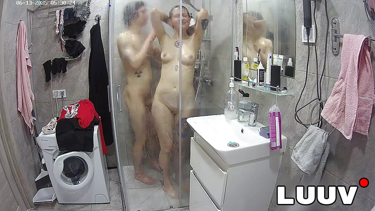 LUUV. Alice, a tattooed beauty, takes a shower with her boyfriend