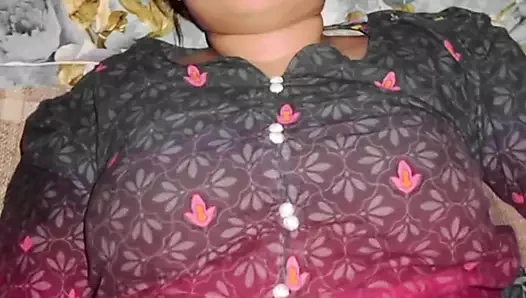 Chubby Neighbour Aunty fucked by Pakistani boy