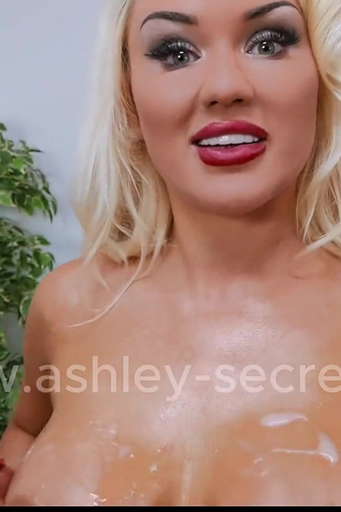 Big Oiled up Titties