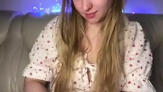 Jucielussie in sexy strümpfen twerking