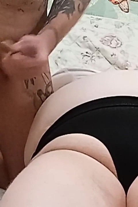 Ateşli karıma boşalıyorum yakın çekim