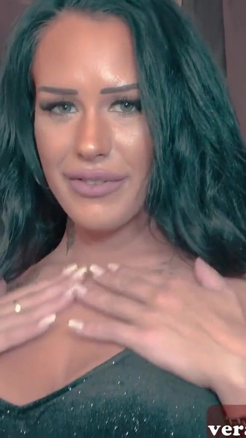 German fuck date with a busty curvy Turkish slut with black hair | Clip 1