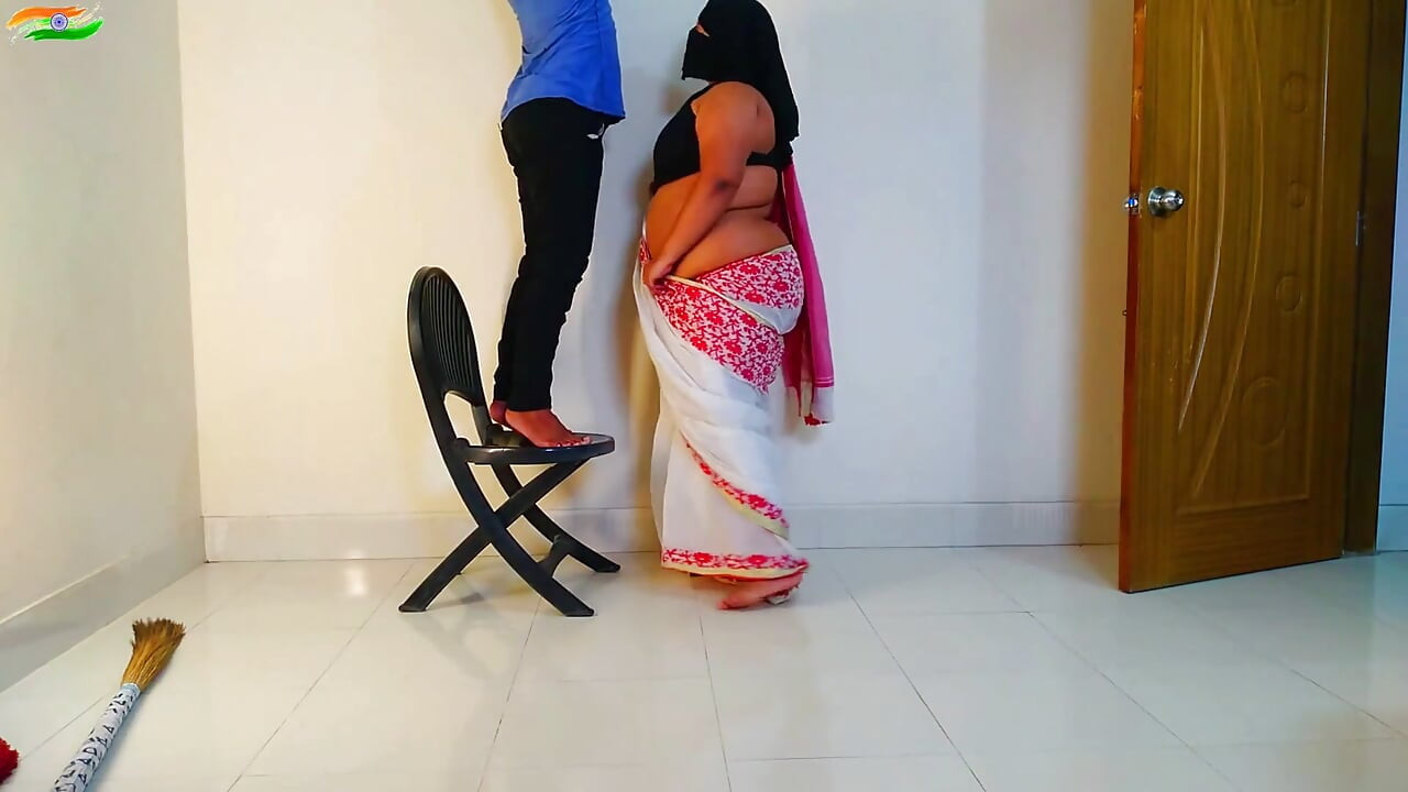 Big Ass Stepaunty Was Fucking the Maid When Her Husband Was Not at Home but in a Hotel
