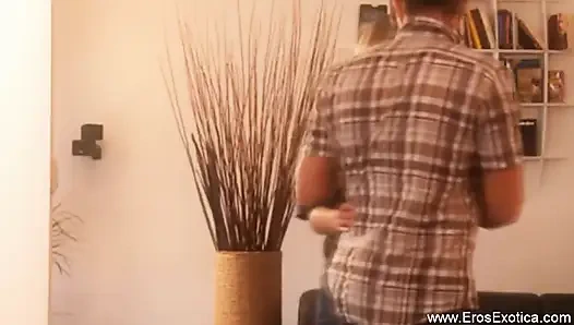 Tatlı masum ilk aşk hikayesi