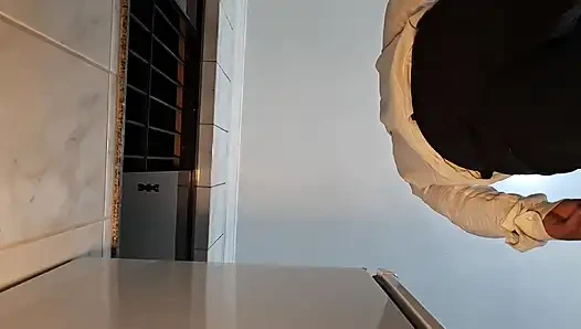 İcra kurulu başkanı ofiste tokatlandı ve götünü siktirdi.