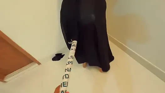 Aku ngentot pembantu arabku yang hot di arab saudi!