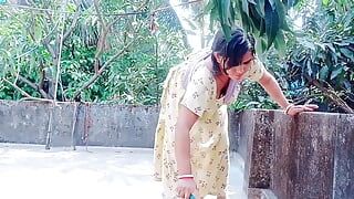 Stepsister Pussy Hard Fucked by her Step Brother, she is wearing a saree.