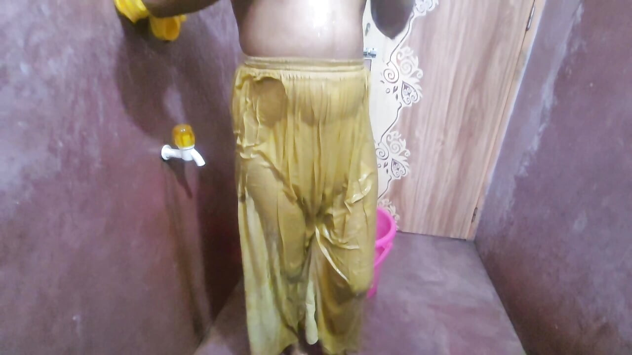 Viral sexy video of a Bangladeshi stepsister