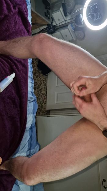 Freundin masturbiert, während sie mich beim abspritzen auf den arsch meiner ehefrau beobachtet