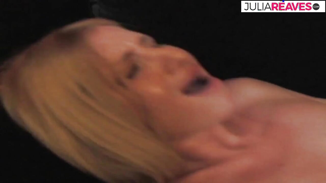 Skinny girl gets pussy licked before a hard fuck to a mouth cumshot