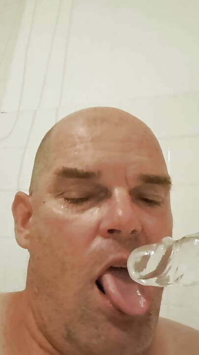 צעצוע חדש לזונה