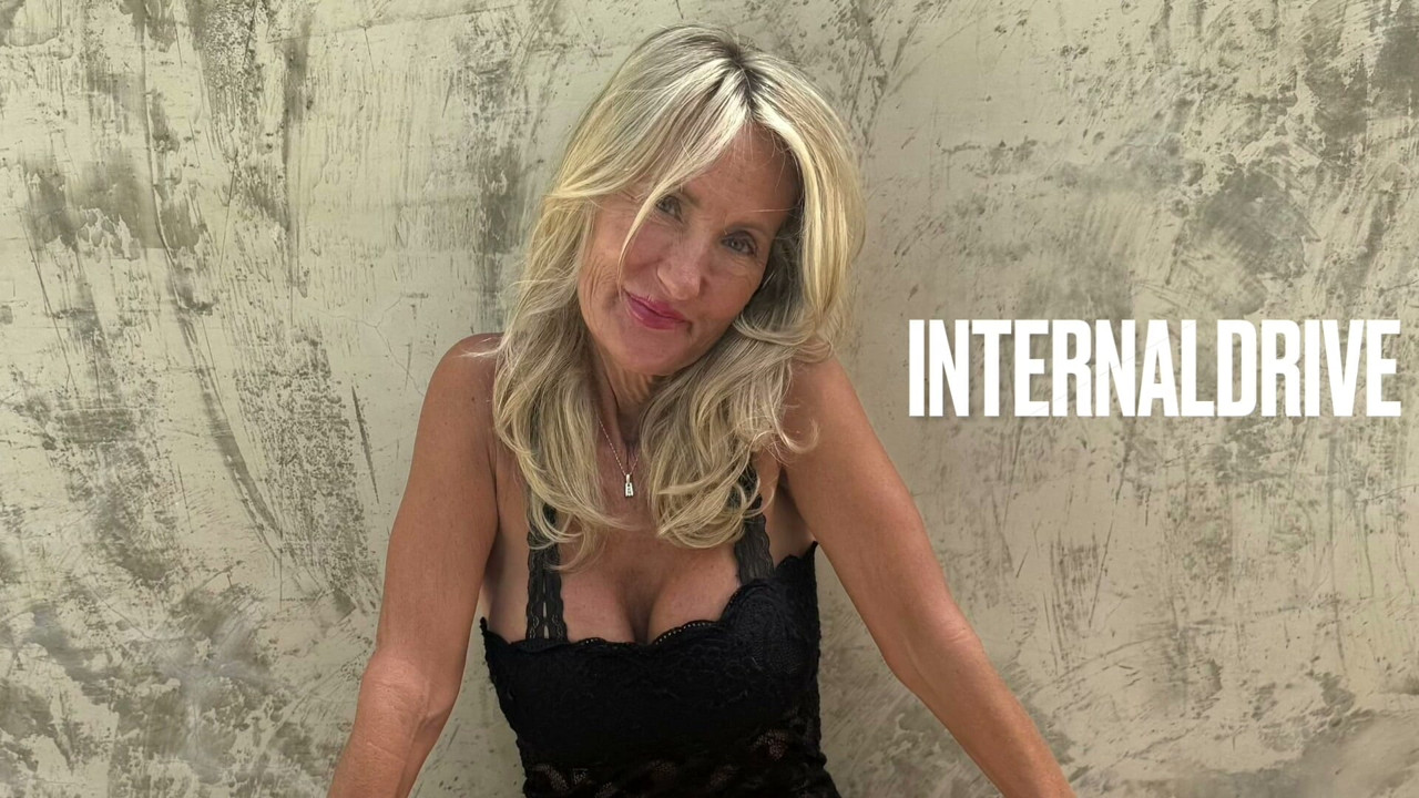 Join me at my INTERNALDRIVE Faphouse fan club.  Stop by and take a look, I’m waiting!