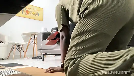 SIYAH NIJERYALı KADıN EGEMENLIĞI SAHIBE YERLI KÖLESINI DOMINE EDIYOR