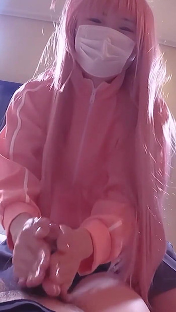 Bocchi the Rock Cosplayer drkanje, igra nogu, japanski transvestit Femboy Anime Cosplay dio.14 | Isječak 1