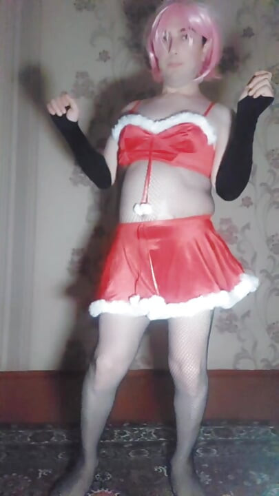 Bimbofication: transformasi seorang pria menjadi boneka gila seks