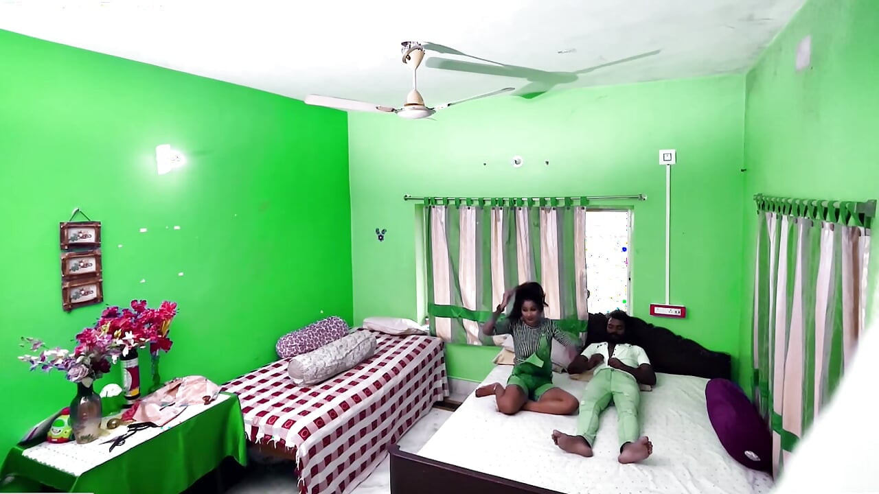 Hotel room ka video hua leak  ke sath ka