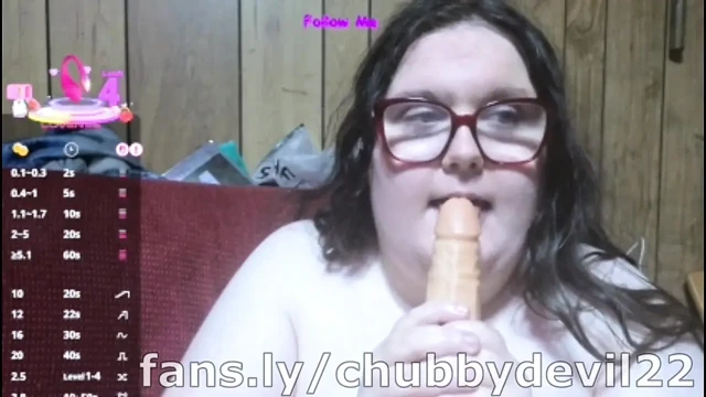 giving you a handjob on live