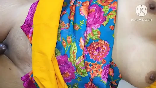 Sharmili Bhabhi ne apni chut shave kar apne dever se chudawayee