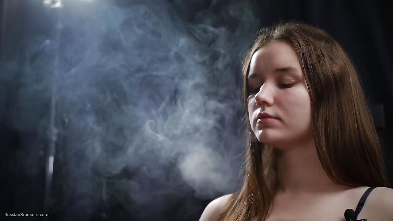Sexy Studio Smoke Mood Elegant Brunette Vibes