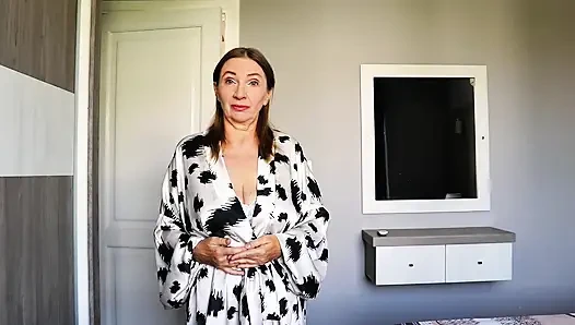 Mature Busty Futanari Reveals Her Secret For Stepson