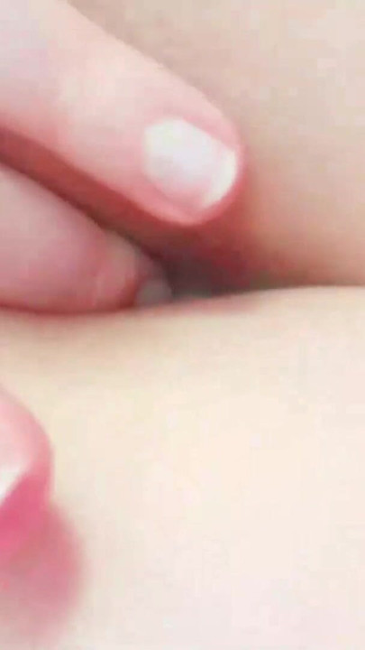 Čelist-pádný okamžik z "ANÁLNÍ kolík ze skla - velký zadek MILF Arya Grander sólo masturbace a orgasmus - nadržená blondýna POV sex"