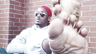 Drkanje prstima i taban prelaz (2025)