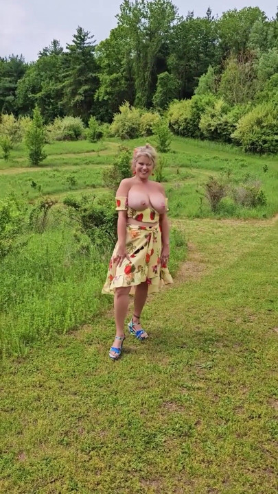 This Housewife has VERY BIG TITS compliation from ONLYFAN PAGE | Clip 1
