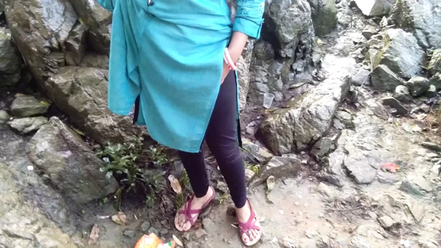 Wife Outdoor Pissing And Fucked By Stranger In Wood