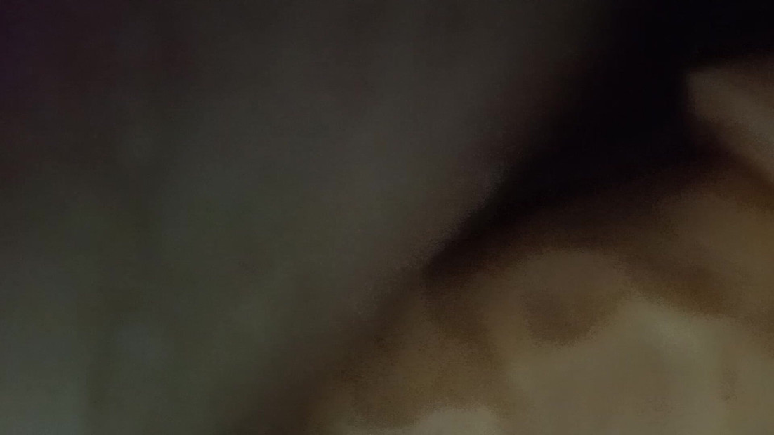 Îmi fut curul pentru prima dată cu un vibrator