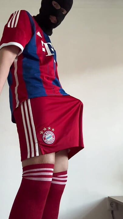 Horny Bro Comes Home From Soccer Practice
