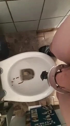 pisse avec cage