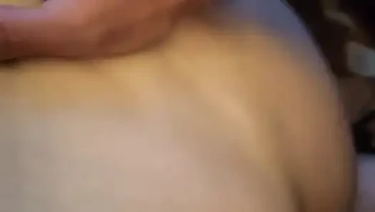 Üvey Kız Kardeşim Mastürbasyon Yaparken Yandı. Kirli Konuşmalar