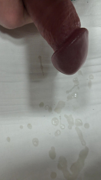 Unexpected cumshot!!
