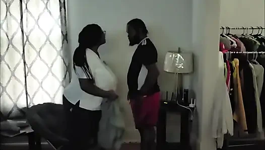 эта медсестра помогла мне