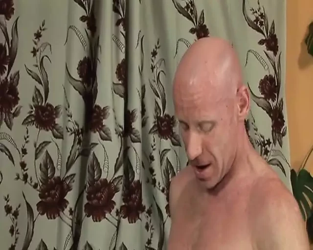 Skinny German bitch gets a facial after a hot fuck