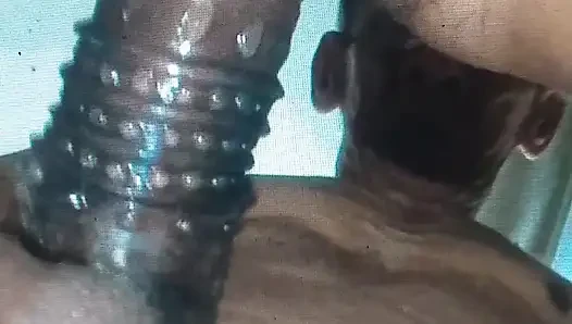 wet pussy streches big hole