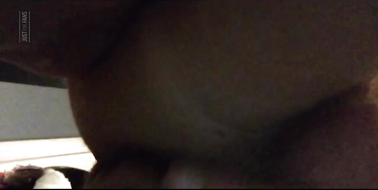 Huge Electric Plug Gapes My Ass Making Me Moan