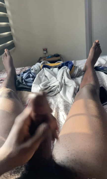 need a slut to lick me clean
