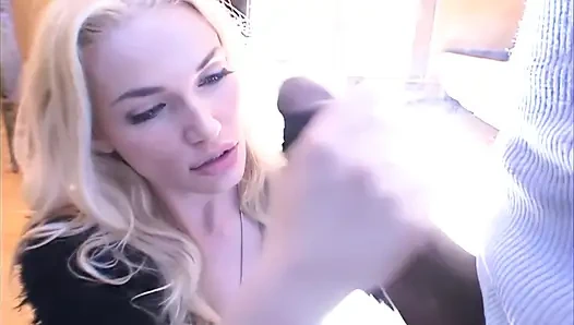 Ava Und Brian Untereinander