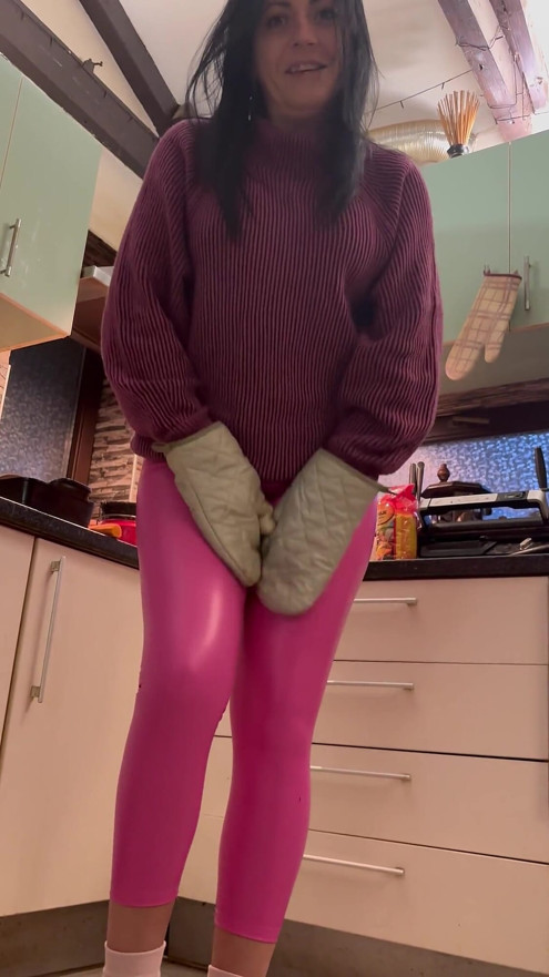 Pink Leather Leggings & Cameltoe Tease in the Kitchen