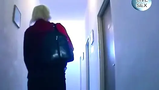 Blonde Fingers Her Soaked Pussy Live