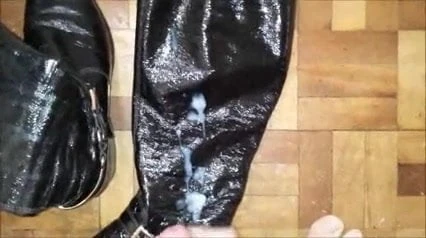 Riding boots cummed