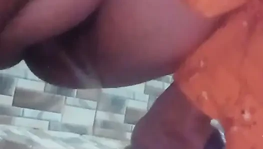 Squirt my pussy bath
