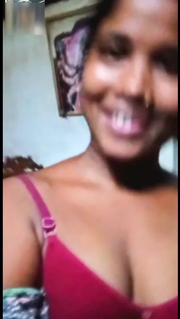 Desi bhabi on video call