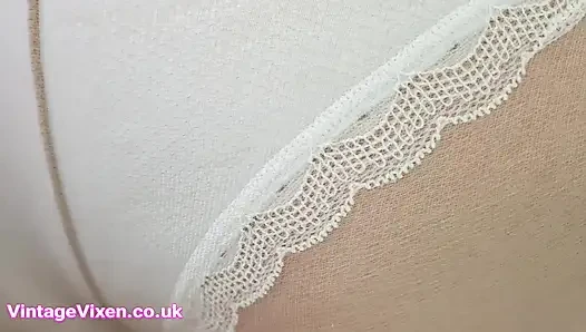 Freche jane bettelt um deinen harten schwanz in ihrem sexy engen umarmenden kleid