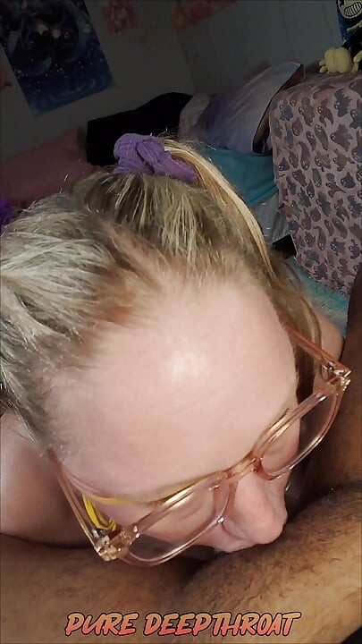 Hals Goblin Ep - 97 Nørdet Amatør Blowjob Sæd Halstærte