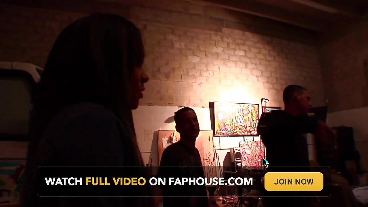 Ebony teen with big ass gets her pussy fucked deeply