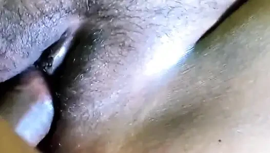 Üvey annem ilk kez benimle sikişiyor