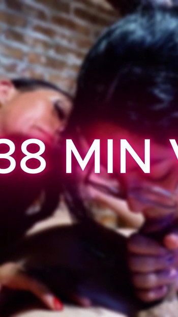 मेरी फिट साँवली पत्नी ने हमें चोदते हुए पकड़ा और नियंत्रण ले लिया (अंतरजातीय तीन लोगों की चुदाई) उपलब्धि Vanemilfit &babyluna939 भाग 3 . क्लिप 3